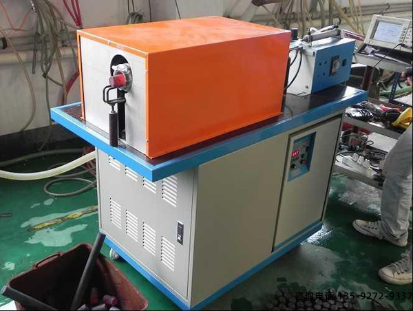 預防中頻感應加熱爐打火現(xiàn)象