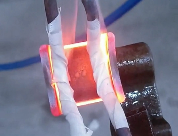 廣東海瑞拓您一起掌握的有關(guān)感應(yīng)熱處理的原理相關(guān)資料(圖2)