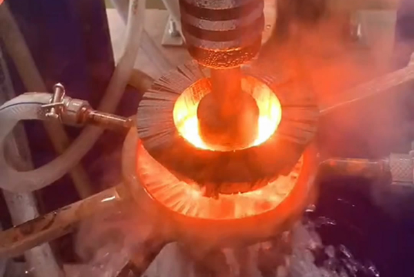 淬火機床的主要用途是什么?常見的淬火設(shè)備有哪些類型?(圖1)