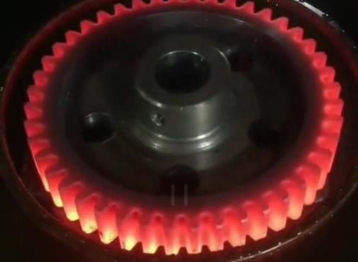 超高頻淬火設備廣泛應用于汽車、航空、精密機械、風電、礦山機械等領域的齒輪制造