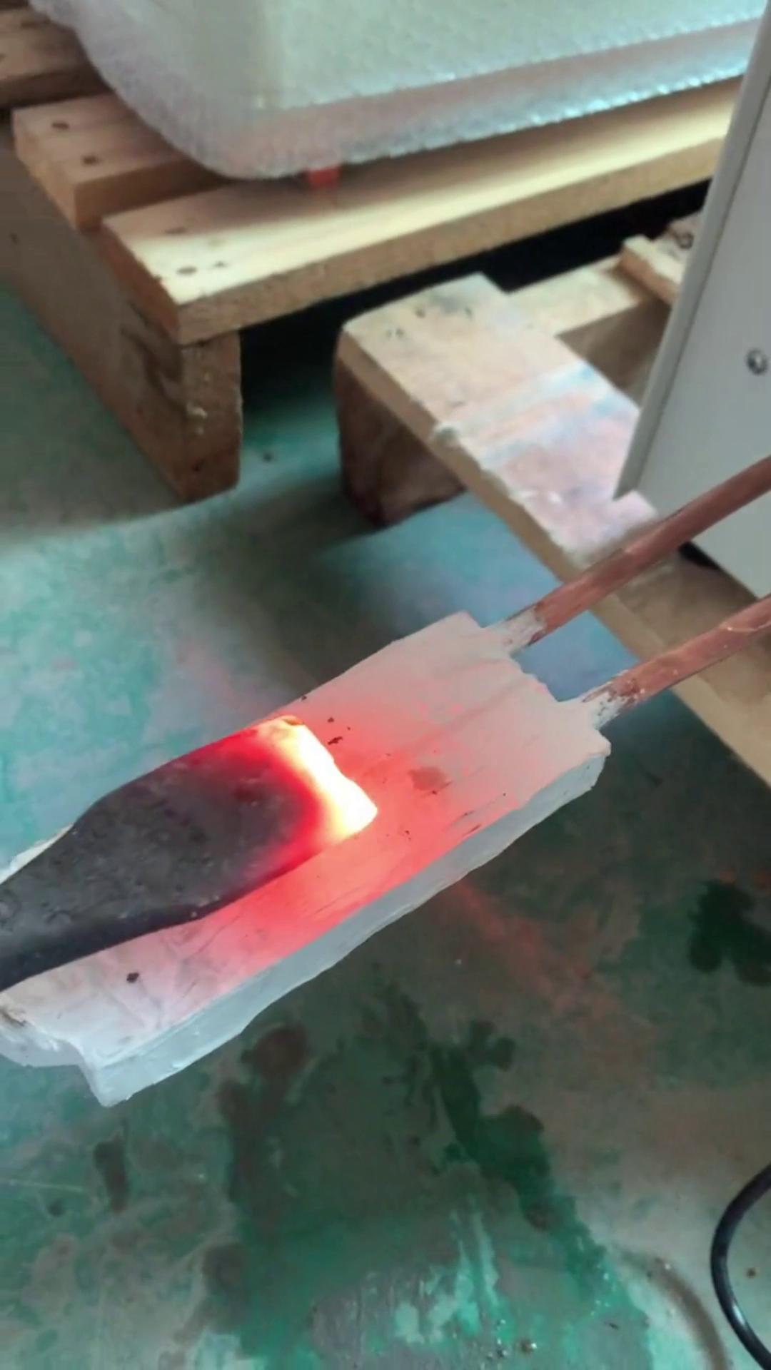 高頻感應(yīng)加熱機，高頻感應(yīng)加熱設(shè)備 鑿子加熱測試