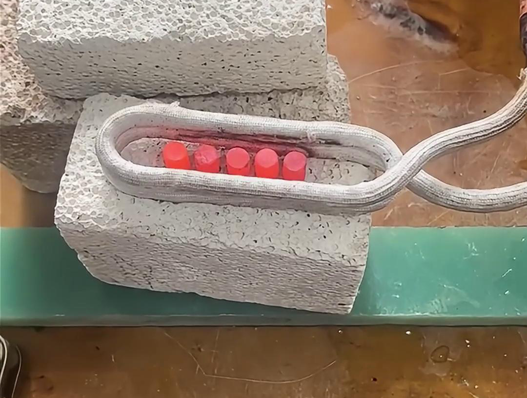 高頻加熱機(jī)，專為合金顆粒加熱試驗(yàn)打造