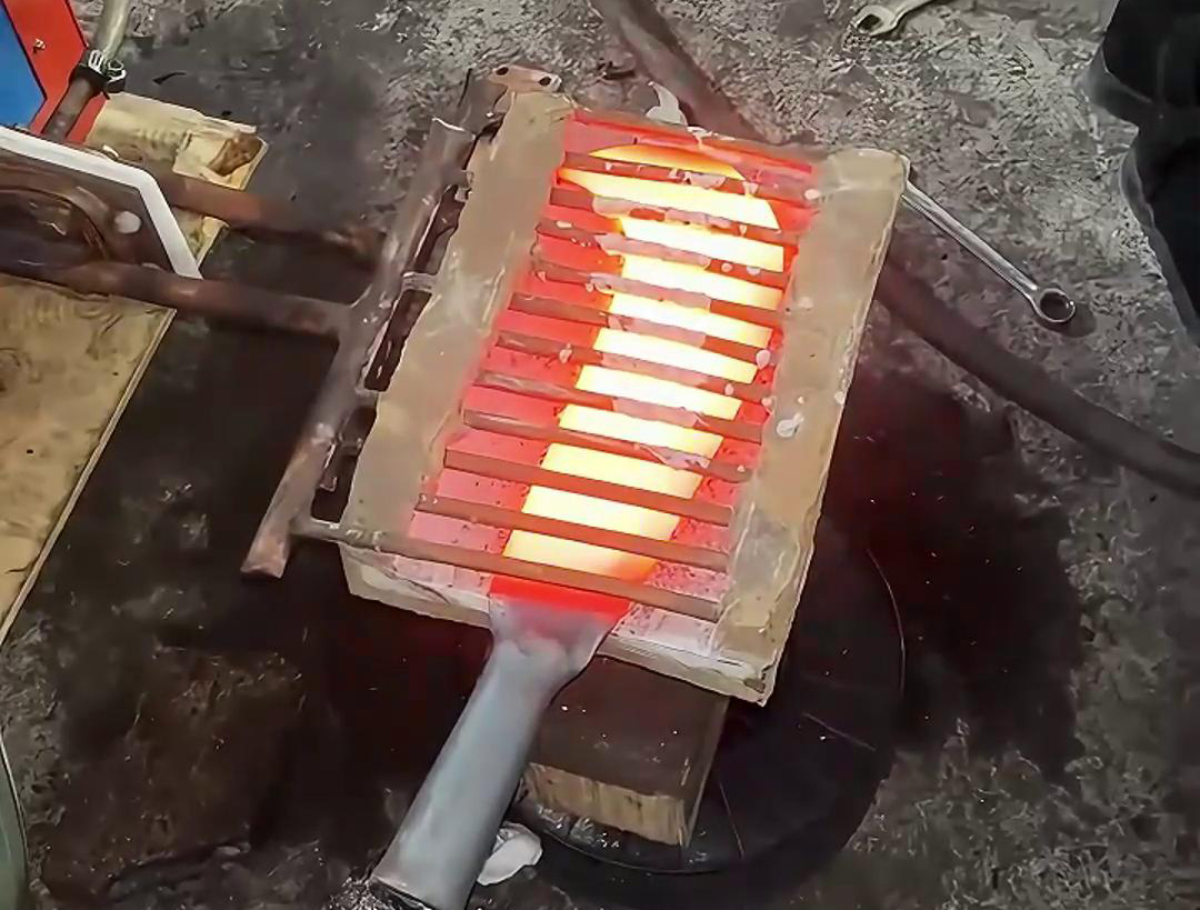 超高頻感應加熱機具有完成刀具淬火、退火、回火、正火等熱處理工藝的能力