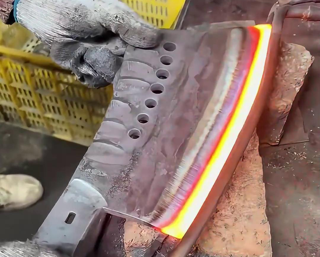 菜刀為什么要淬火熱處理，而且還是用高頻淬火機(jī)去做淬火