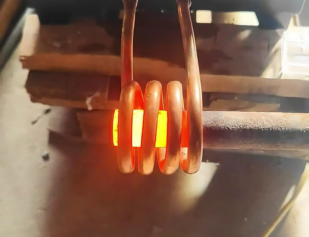 金屬棒料加熱爐適合用于金屬加工、熱處理以及實驗室等場合(圖3)