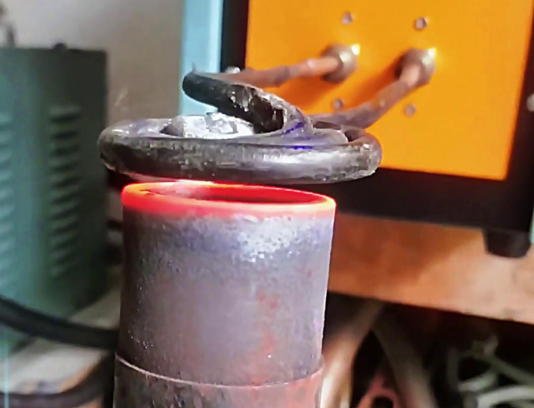 機(jī)軸端面的高頻退火工藝是一種重要的熱處理技術(shù)