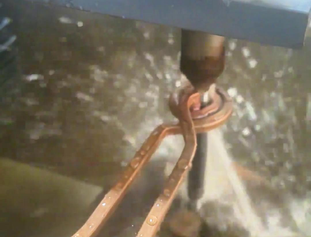 海瑞拓超高頻感應(yīng)加熱設(shè)備助力電機(jī)軸淬火