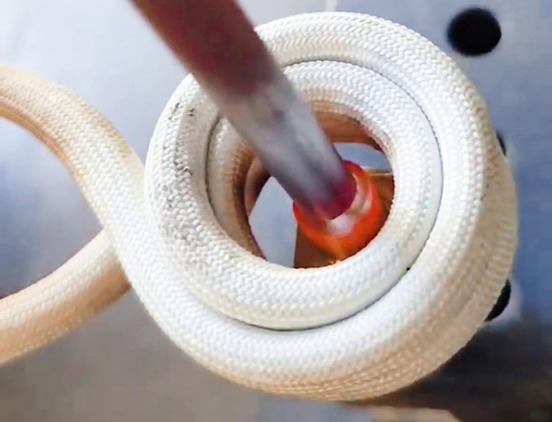 高頻焊接技術(shù)泛應(yīng)用于各種銅管、不銹鋼管的焊接中