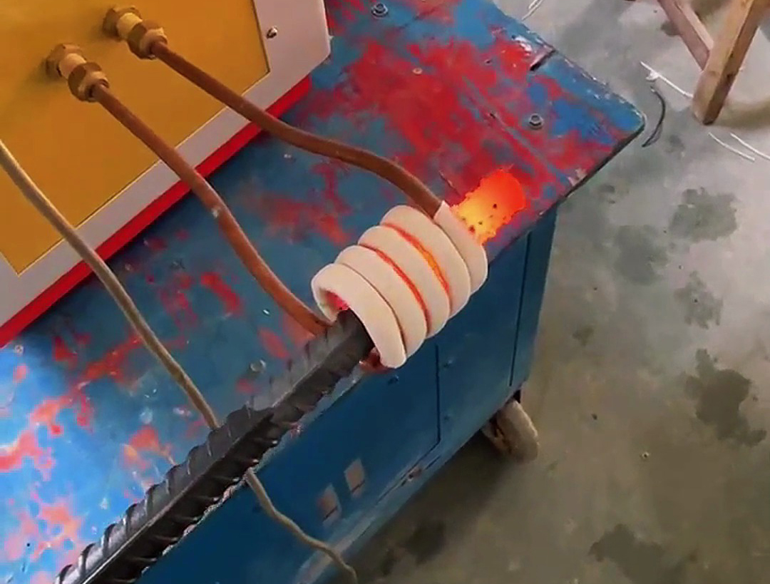 感應(yīng)加熱設(shè)備螺紋鋼筋加熱退火矯正、折彎、熱鍛