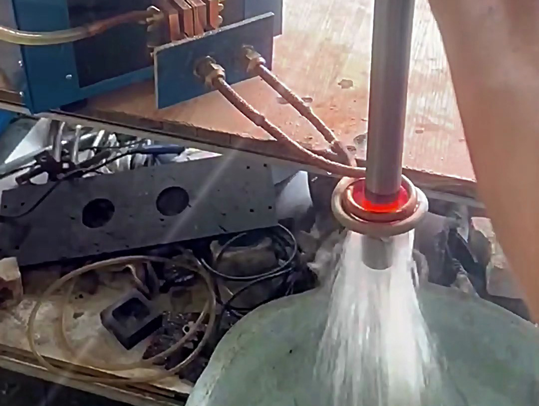 模擬光軸自動化淬火熱處理效果，為自動化高頻淬火機床收集基礎(chǔ)數(shù)據(jù)