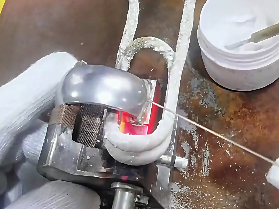 壓力表接頭高頻焊接工藝，人工和半自動(dòng)化焊接都可以