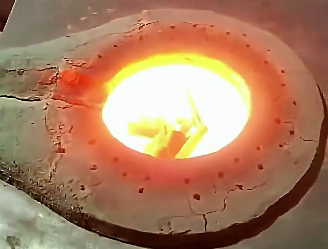 25kW 中頻感應(yīng)熔煉爐：20 公斤廢鐵高效回收解決方案