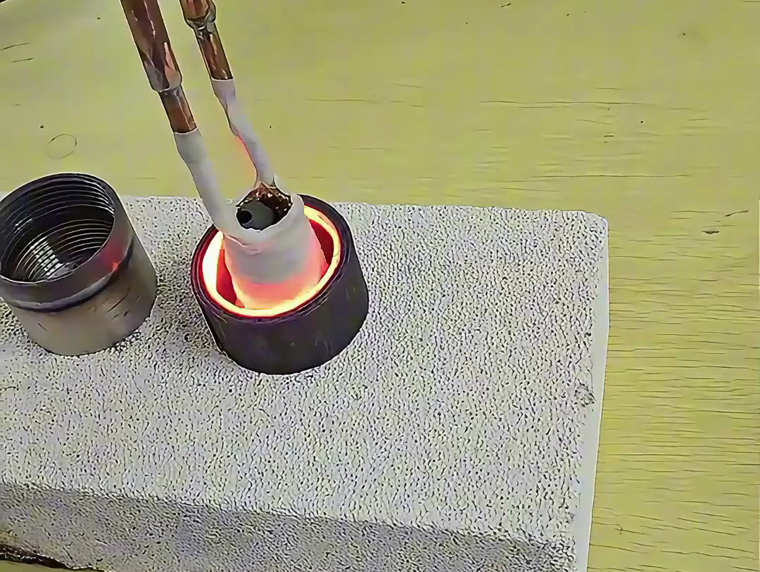 不同材質(zhì)金屬內(nèi)孔加熱測試：同用改裝軟鏈接設(shè)備，加熱速度差異直觀看