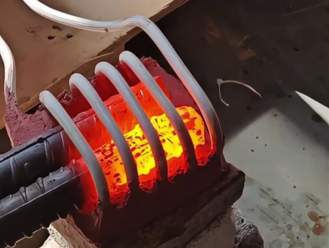 螺紋鋼筋加熱新方法，高頻加熱機(jī)如何快速加熱鋼筋？