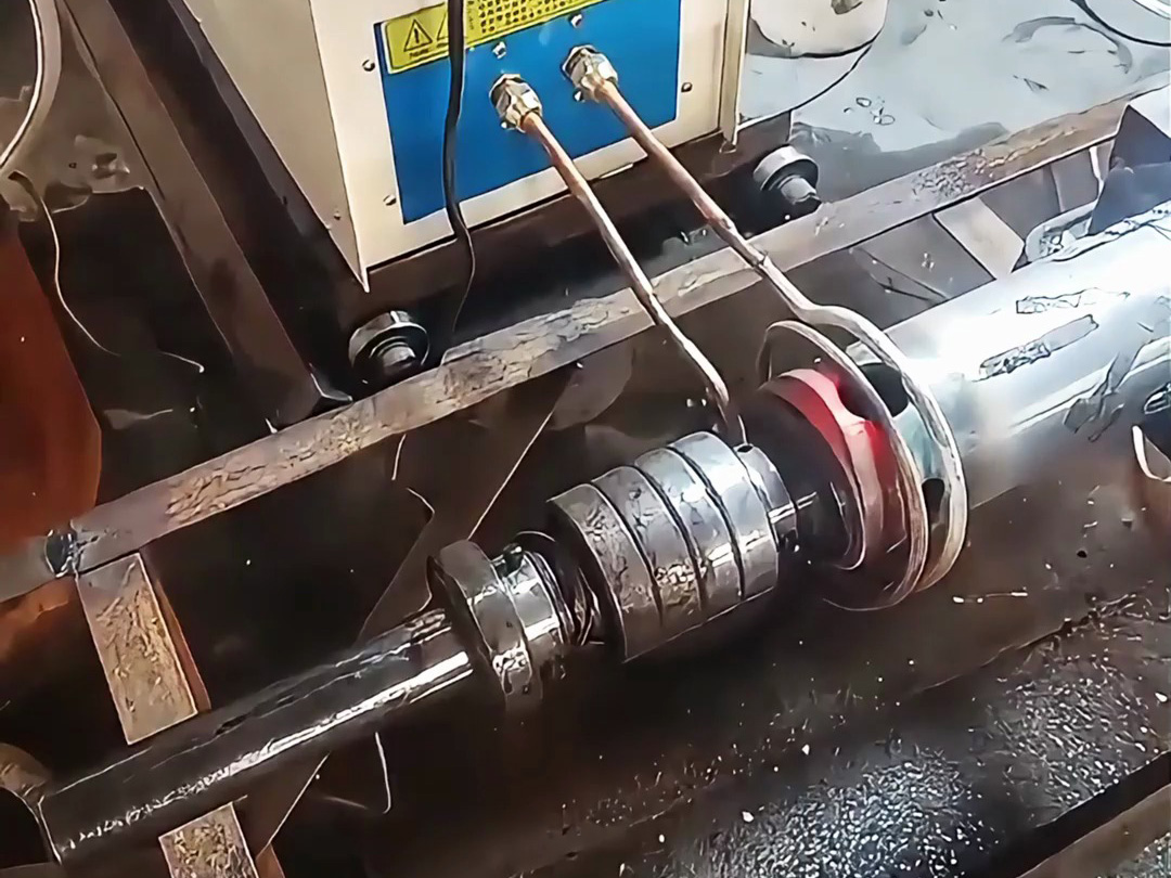 軸承與輥筒過盈配合難題？高頻感應(yīng)加熱熱裝配來解決