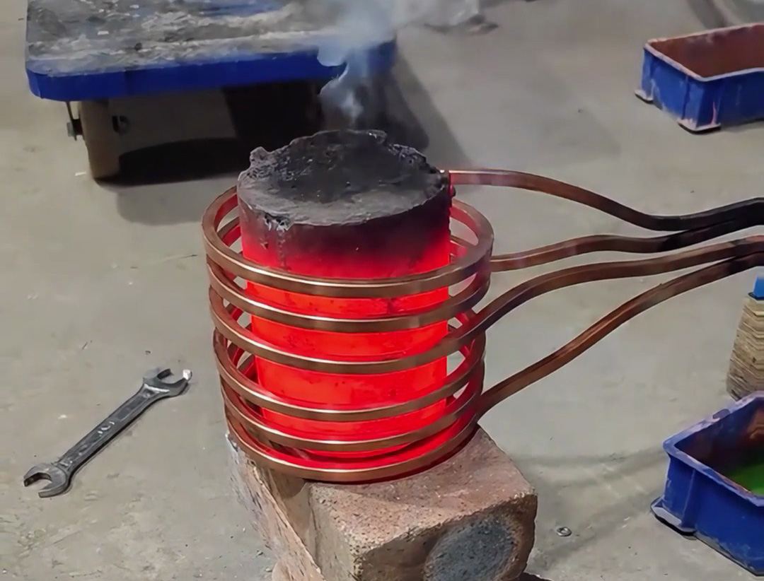 現(xiàn)代工業(yè)加熱設(shè)備如何提升生產(chǎn)效率？超音頻感應(yīng)加熱技術(shù)揭秘！