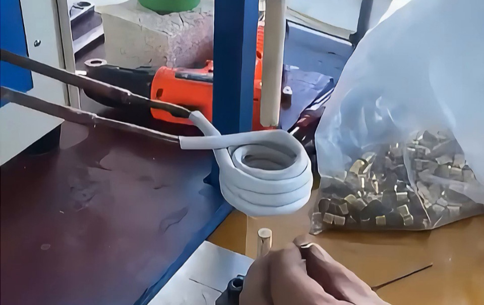 銅端子高頻焊接全過程揭秘，自動化技術(shù)讓效率翻倍！