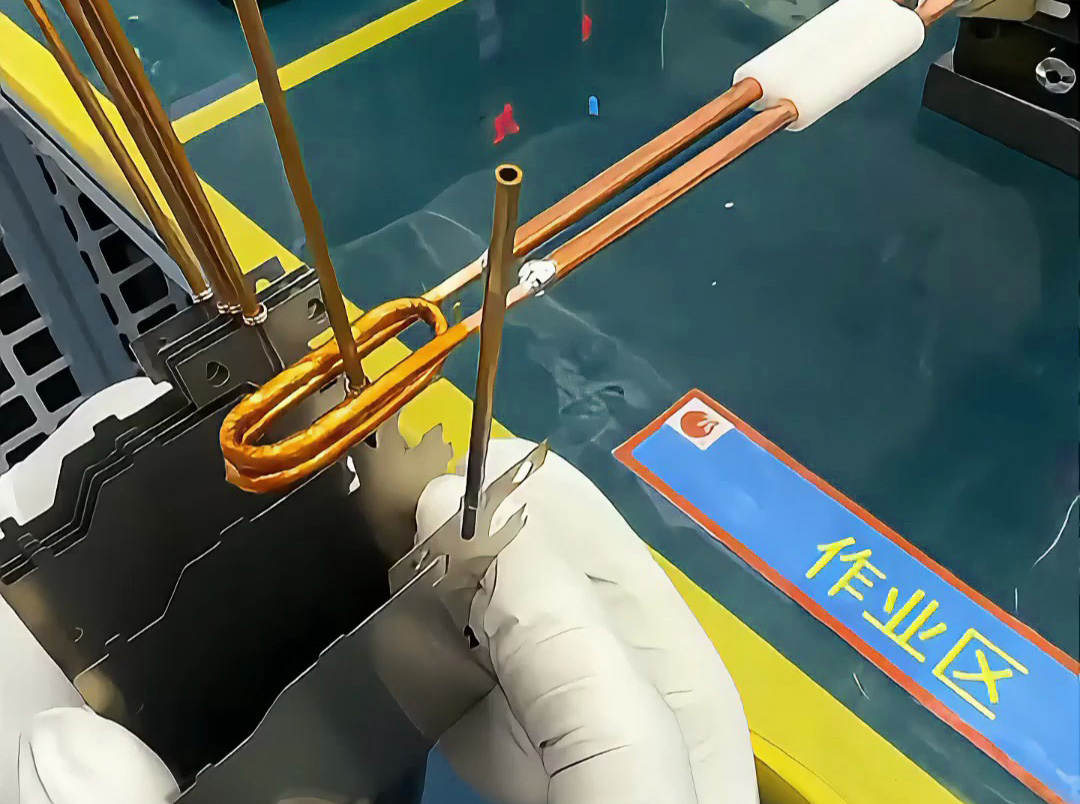 超高頻焊機操作演示！VC均熱板散熱器銅管焊接全過程