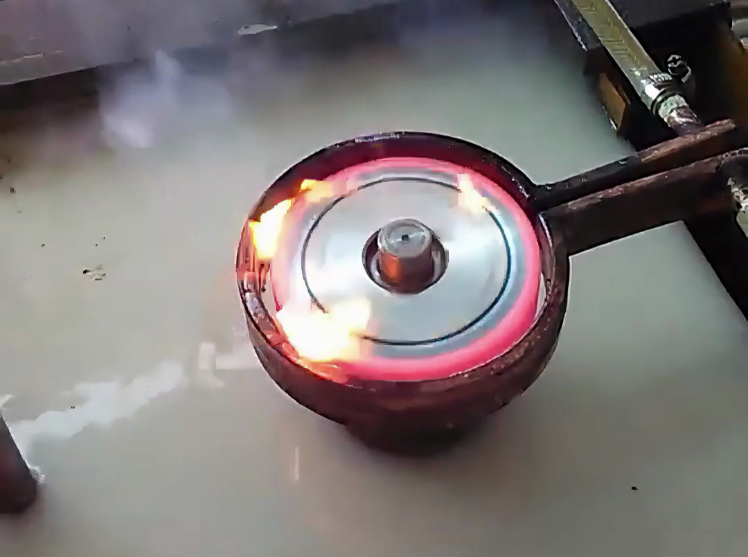 齒輪淬火變形≤0.05mm！海瑞拓?cái)?shù)控淬火機(jī)床，精準(zhǔn)破局不用校直