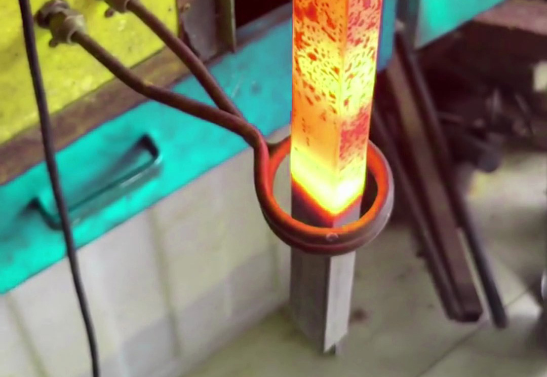 高頻退火機(jī)感應(yīng)加熱能有效消除方管加工過程中產(chǎn)生的內(nèi)應(yīng)力