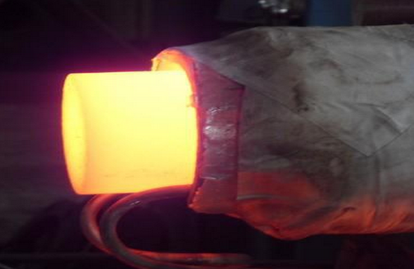 圓鋼感應(yīng)加熱設(shè)備加熱均勻(圖1)