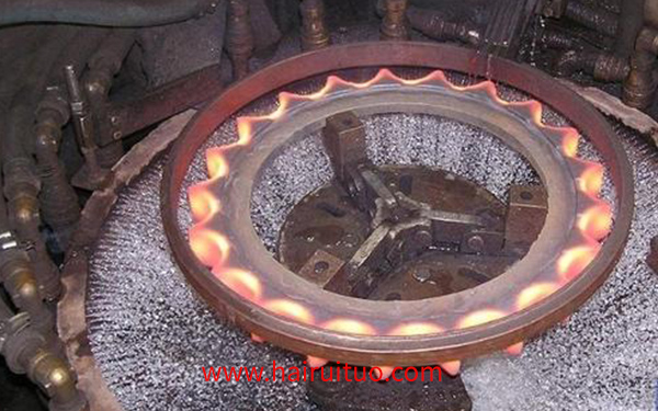 雙頻同步淬火齒輪工藝有哪些特點(diǎn)？(圖2)