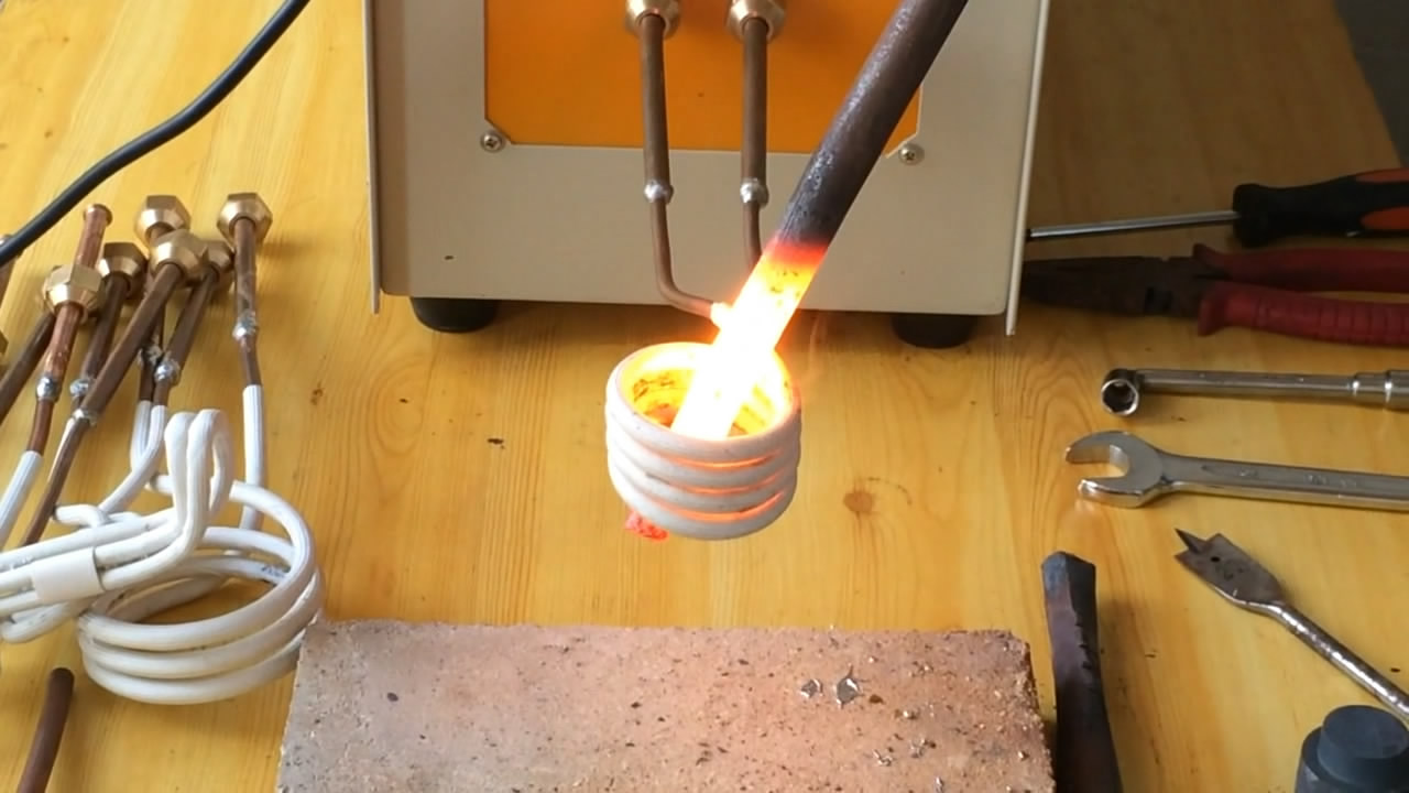 高頻加熱機(jī)對(duì)鋸片齒牙加熱淬火處理