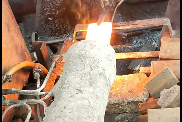 高頻加熱機工件加熱后鍛造處理