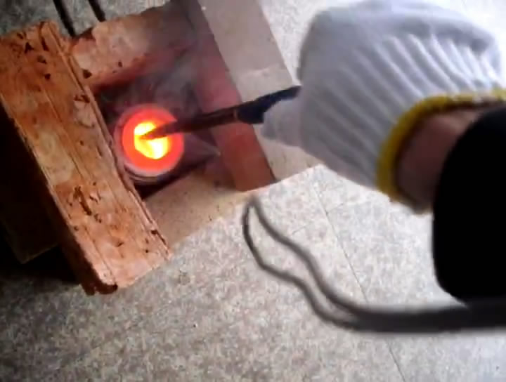 怎樣計(jì)算高頻熔煉爐的散量物質(zhì)