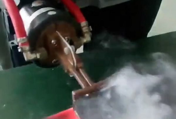  手持式感應(yīng)加熱設(shè)備 高頻加熱機