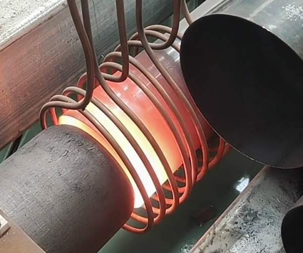 感應(yīng)加熱設(shè)備加熱退火管頭擴口