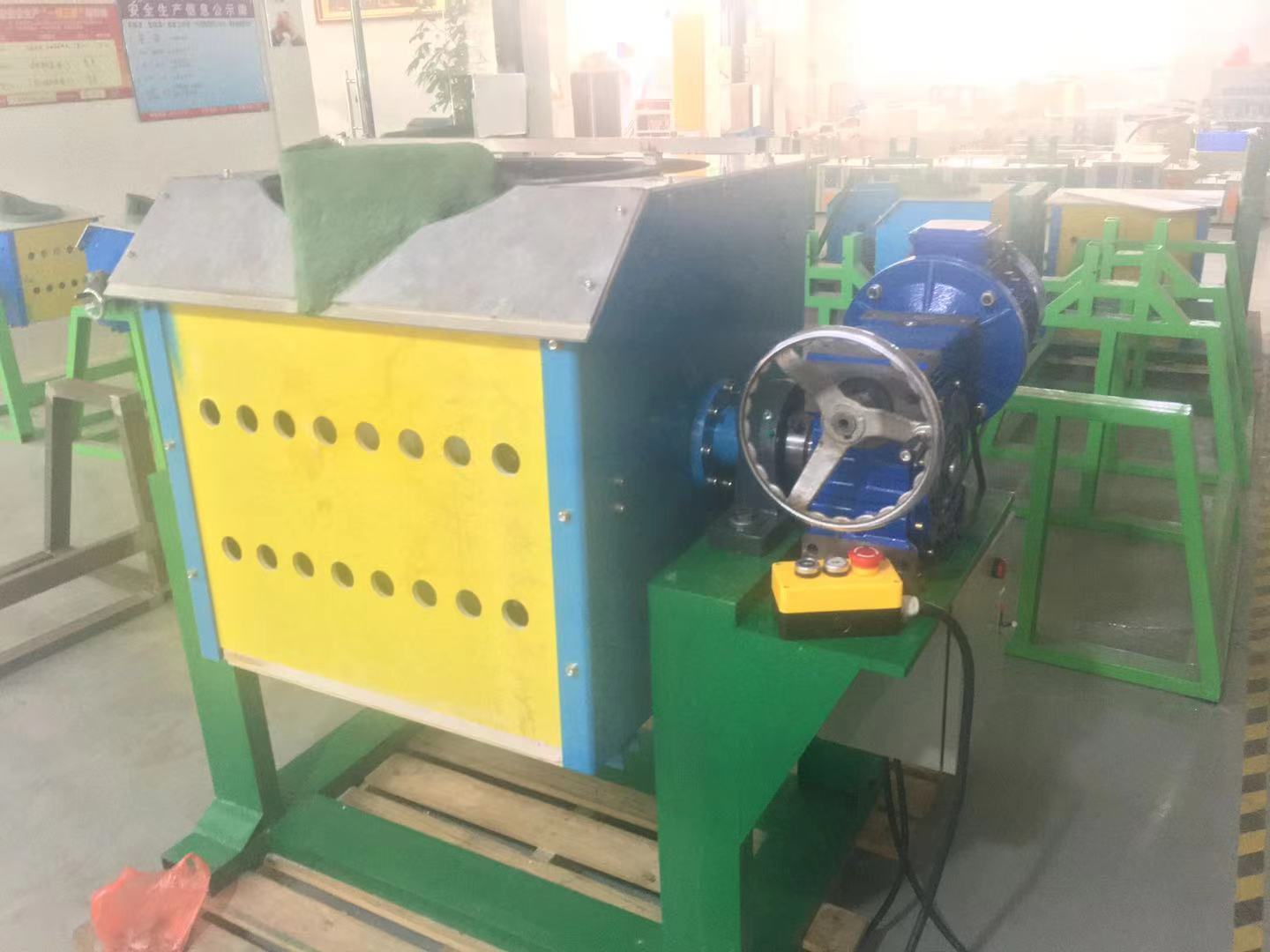 太原客戶熔煉爐設備成功安裝并生產(chǎn)(圖1)