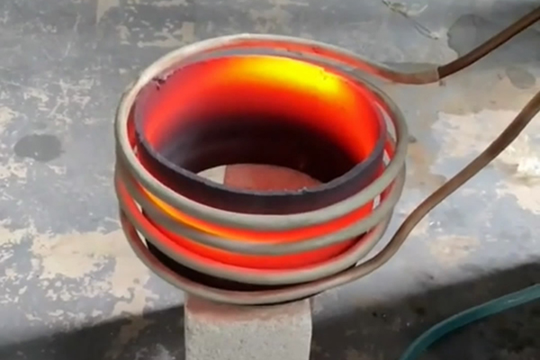 南京胡先生定制一臺(tái)一機(jī)多用的熱處理設(shè)備