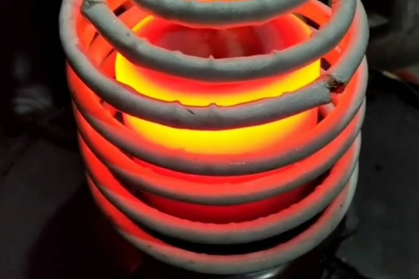 感應(yīng)淬火類型分為:工作頻率、低頻、中頻、超音頻、高頻